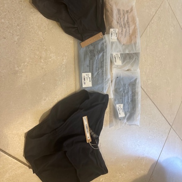 6 PAIRS SKIMS UNDERWEAR AND ONE SKIMS TANK ALL SIZE 2X - Picture 1 of 5
